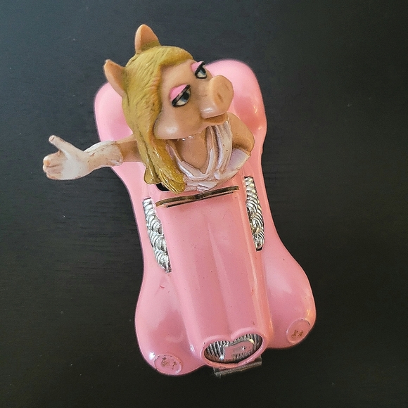 jim henson Other - Miss Piggy In Pink Car Vintage Collectible